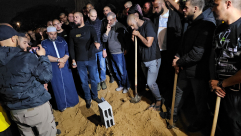 يافا: دفن الشهيد يعقوب طوخي وسط دعوات متابعة القضية وملاحقة القاتل